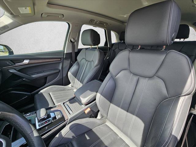 Certified 2024 Audi Q5 e Prestige w/ Prestige Package AWD/4WD image 14