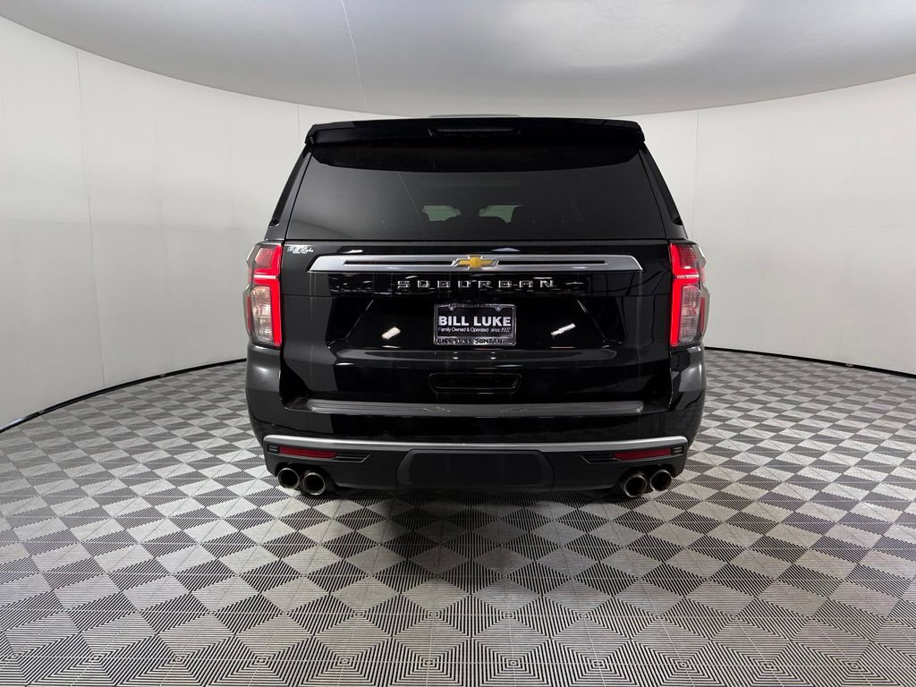 Used 2024 Chevrolet Suburban High Country w/ Premium Package 2 RWD image 8