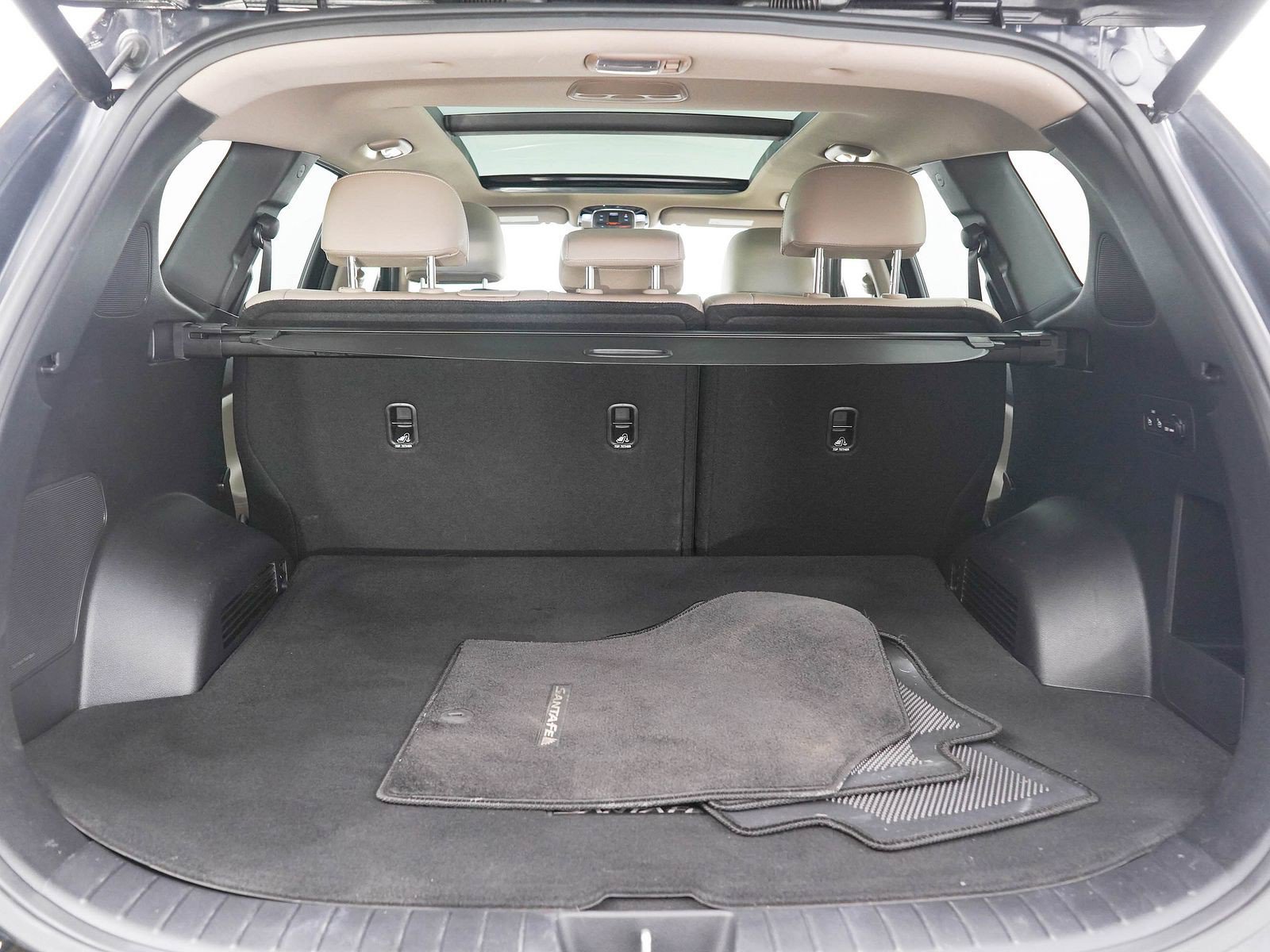 Used 2023 Hyundai Santa Fe SEL Premium AWD/4WD image 9