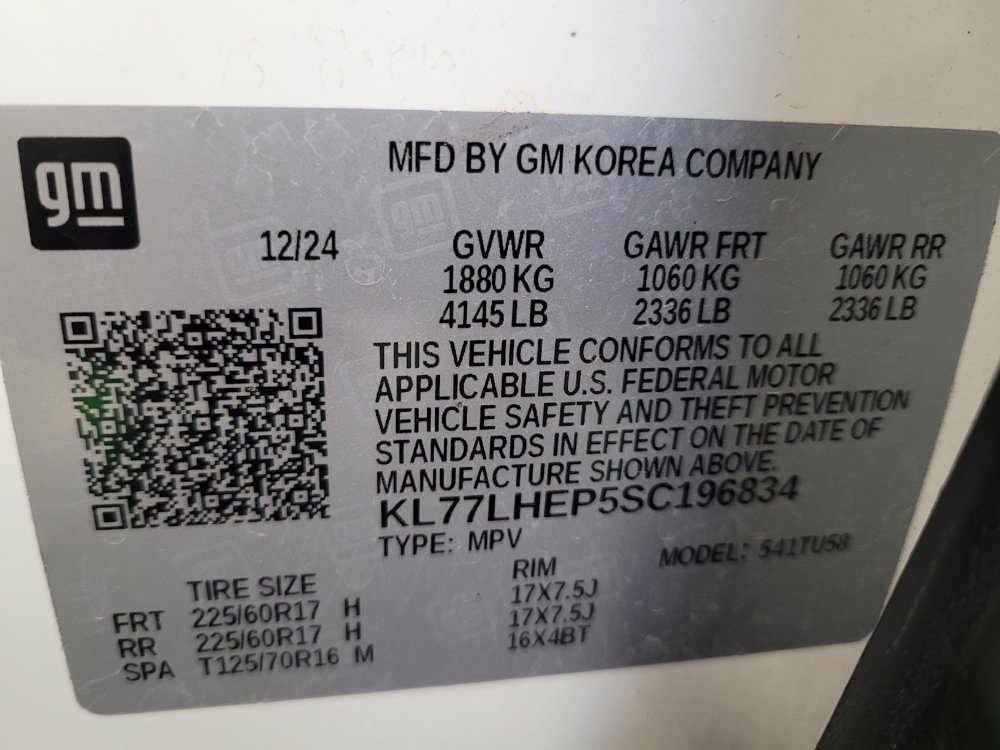 Used 2025 Chevrolet Trax LT FWD image 33