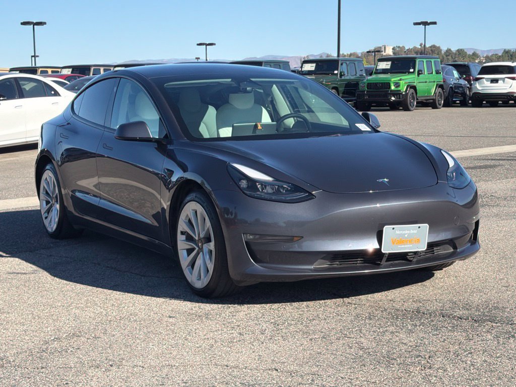 Used 2022 Tesla Model 3 Long Range AWD/4WD image 4