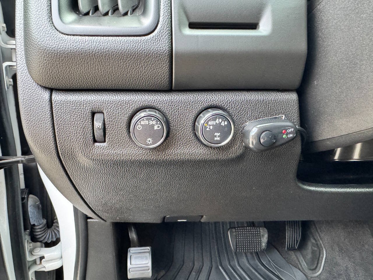Used 2019 Chevrolet Colorado LT AWD/4WD image 26