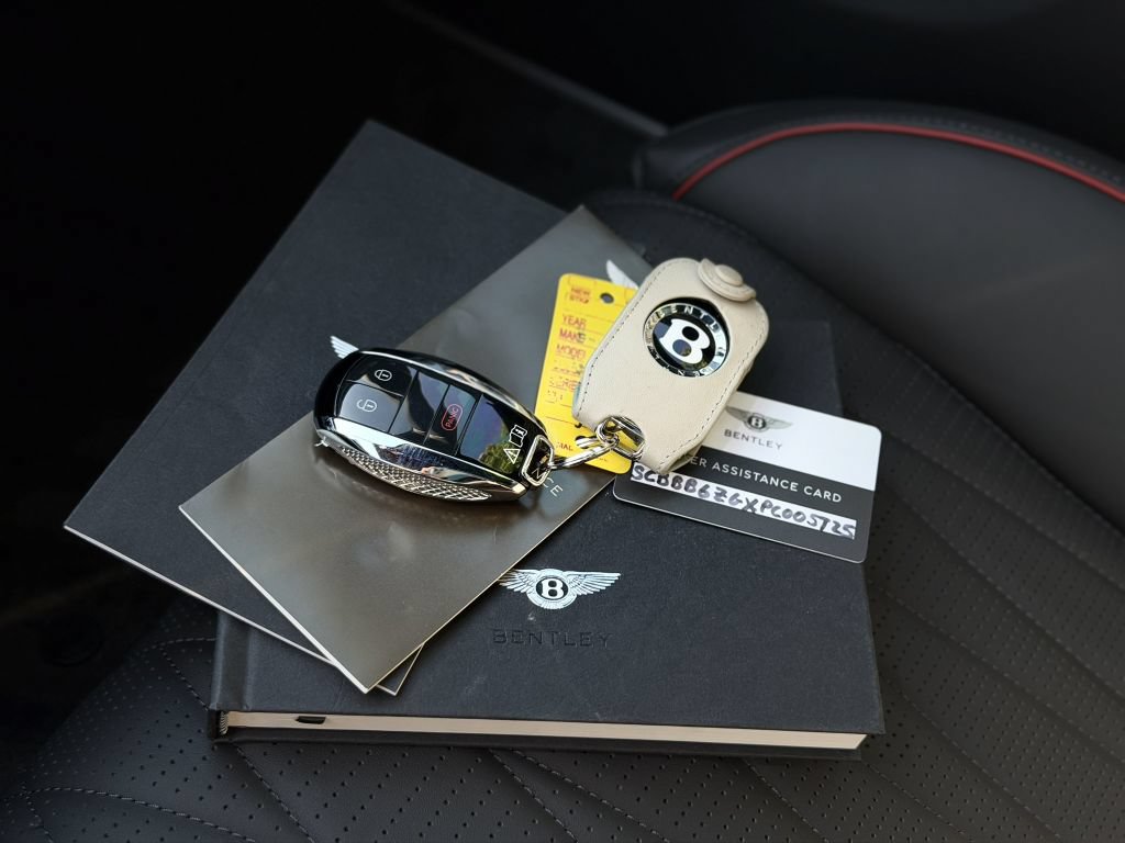 Used 2023 Bentley Flying Spur W12 AWD/4WD image 52