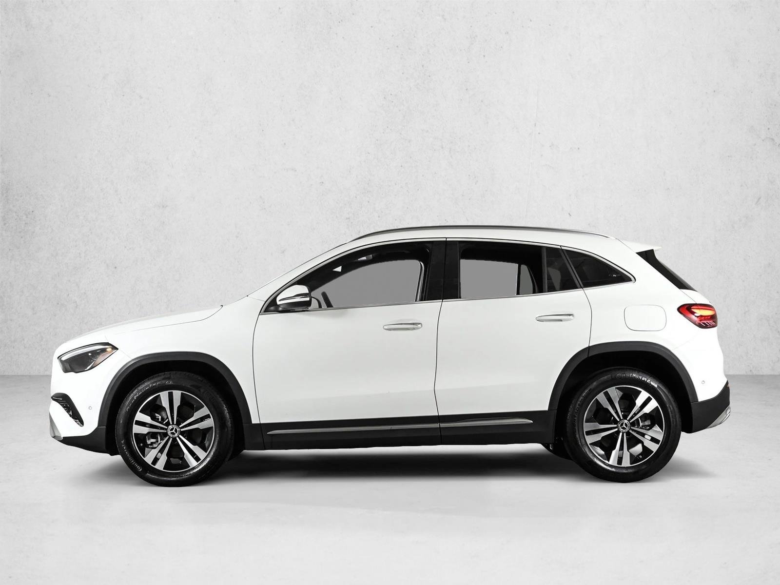 Used 2025 Mercedes-Benz GLA 250 4MATIC image 8
