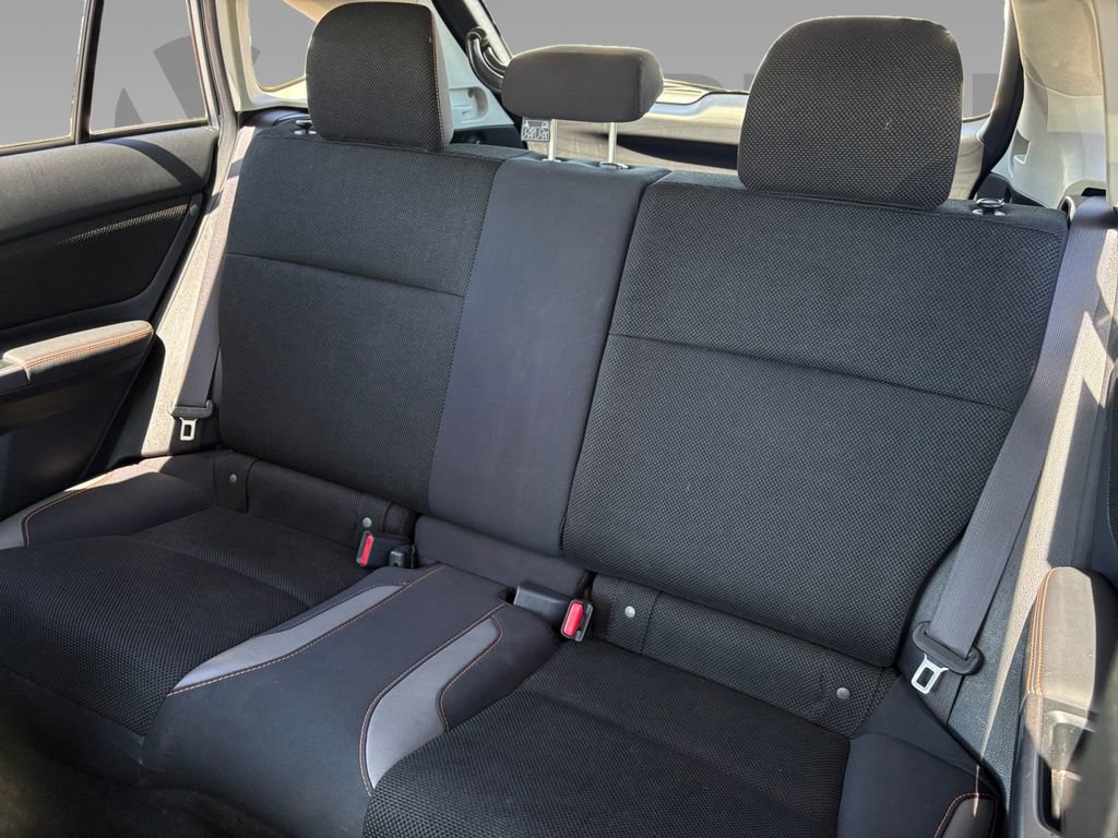 Used 2016 Subaru Crosstrek 2.0i Premium AWD/4WD image 4