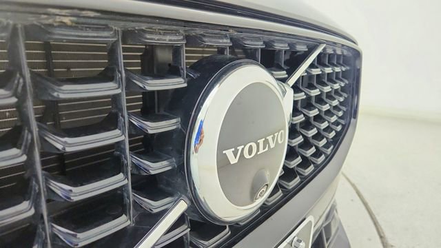 Used 2024 Volvo S60 B5 Plus w/ Climate Package image 16