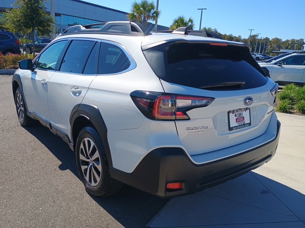 Certified 2025 Subaru Outback Premium image 7