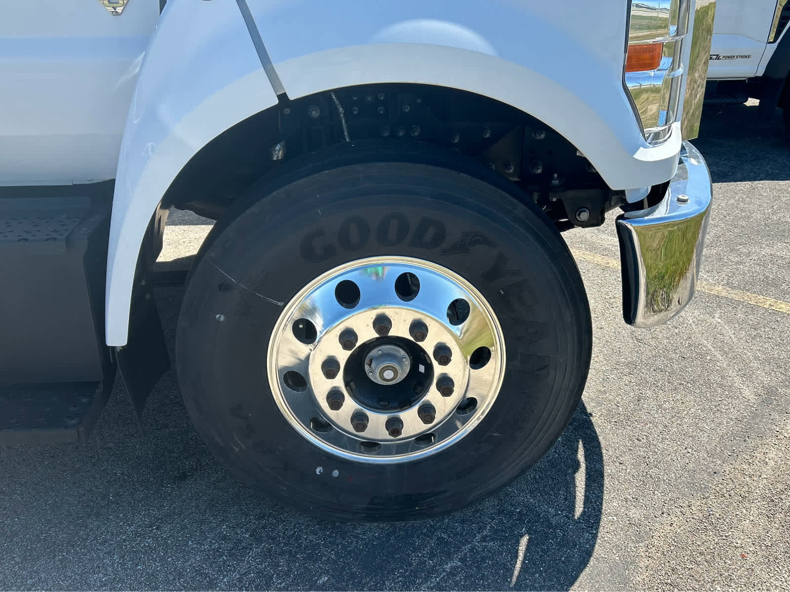 Used 2023 Ford F650 2WD Crew Cab Super Duty image 31