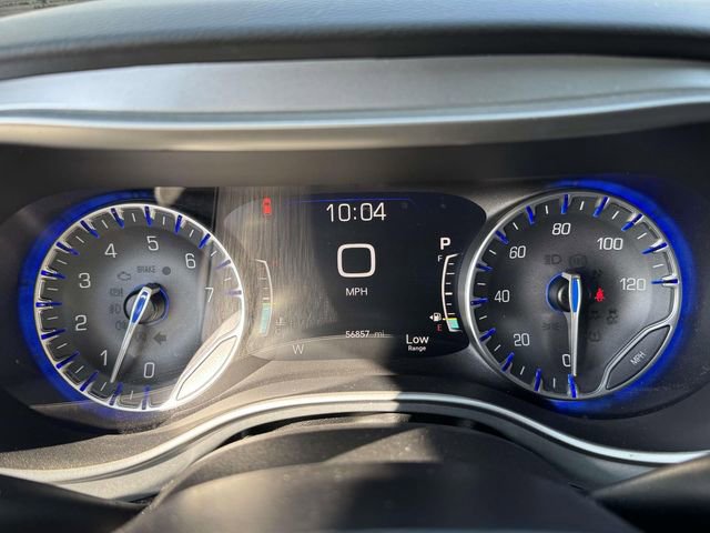 Used 2020 Chrysler Pacifica Touring-L Plus image 15