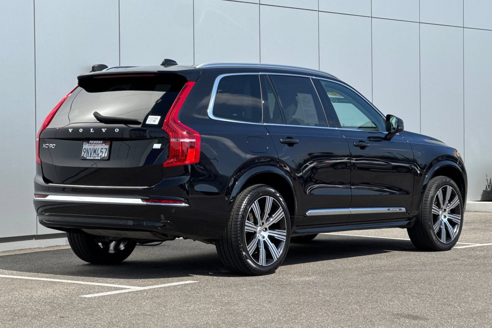 Used 2024 Volvo XC90 T8 Plus AWD/4WD image 5