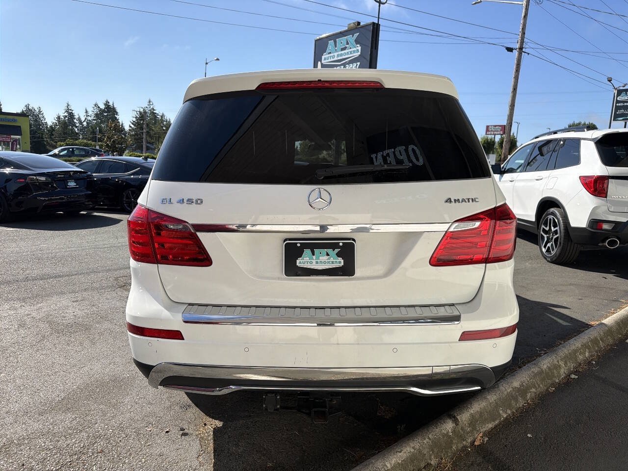 Used 2016 Mercedes-Benz GL 450 4MATIC image 4
