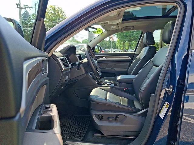 Used 2023 Volkswagen Atlas SEL AWD/4WD image 13