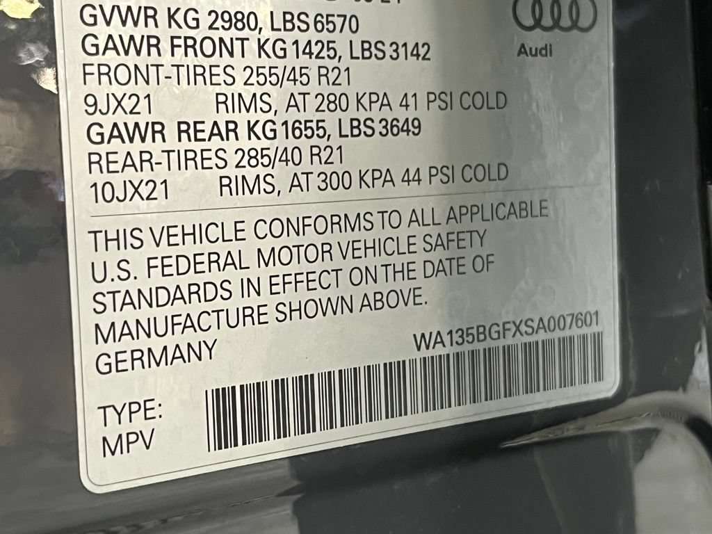 Used 2025 Audi SQ6 e-tron Prestige w/ Black Edition One AWD/4WD image 32