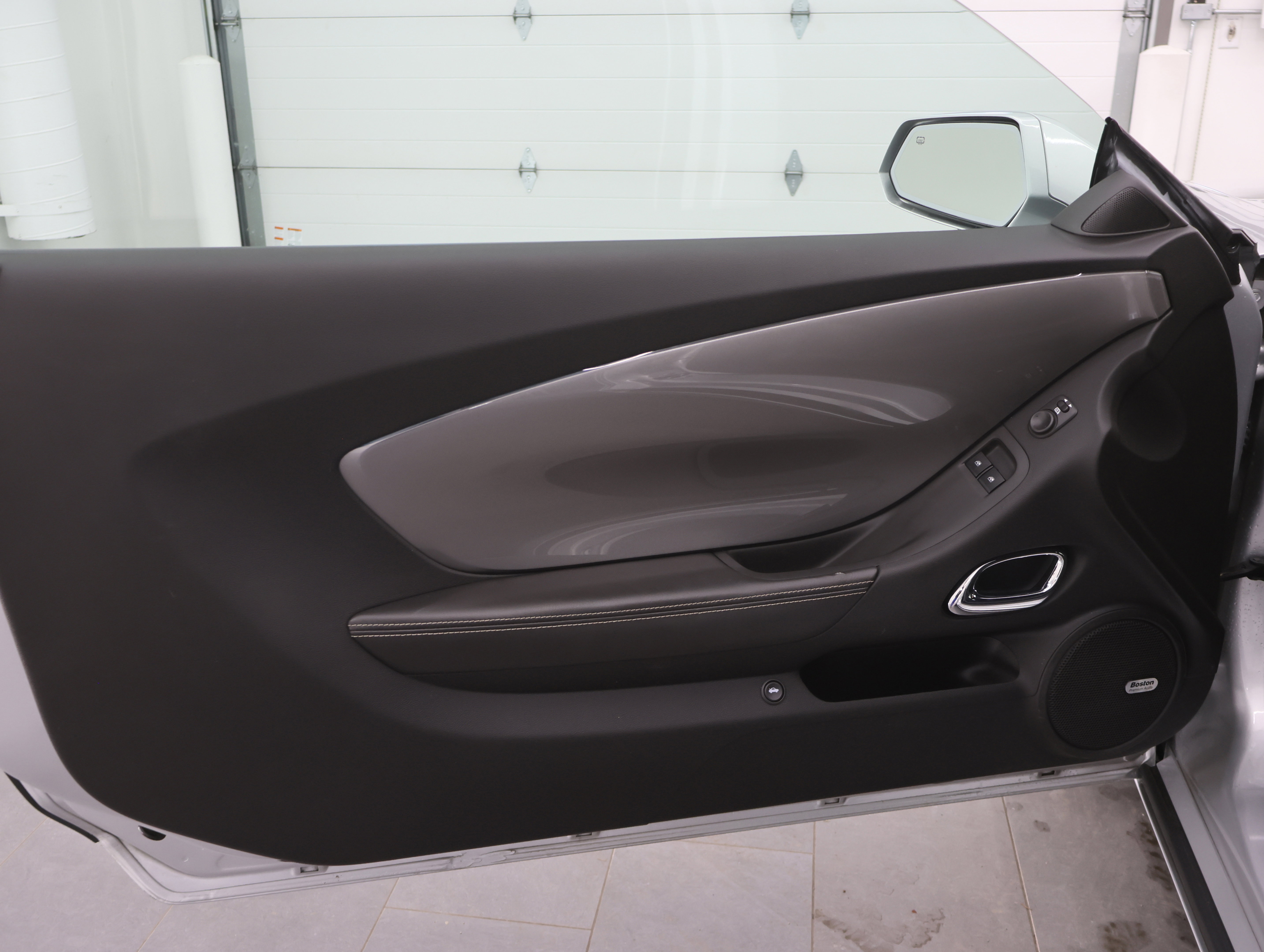 Used 2011 Chevrolet Camaro LT w/ RS Package image 32