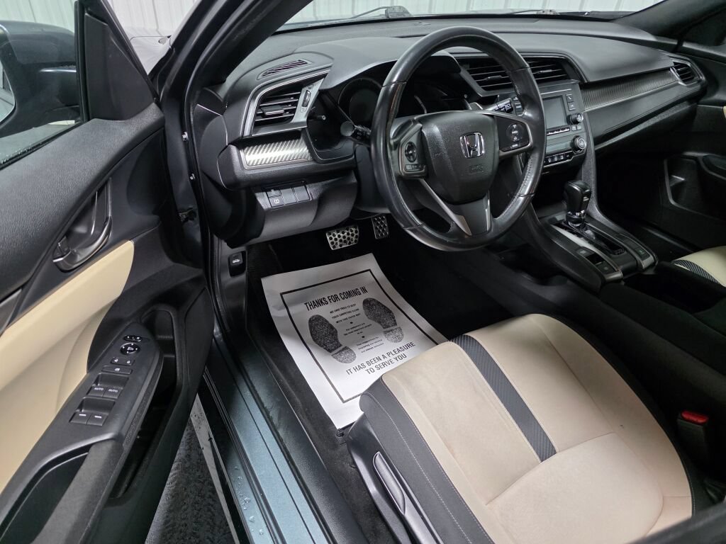 Used 2018 Honda Civic Sport image 6