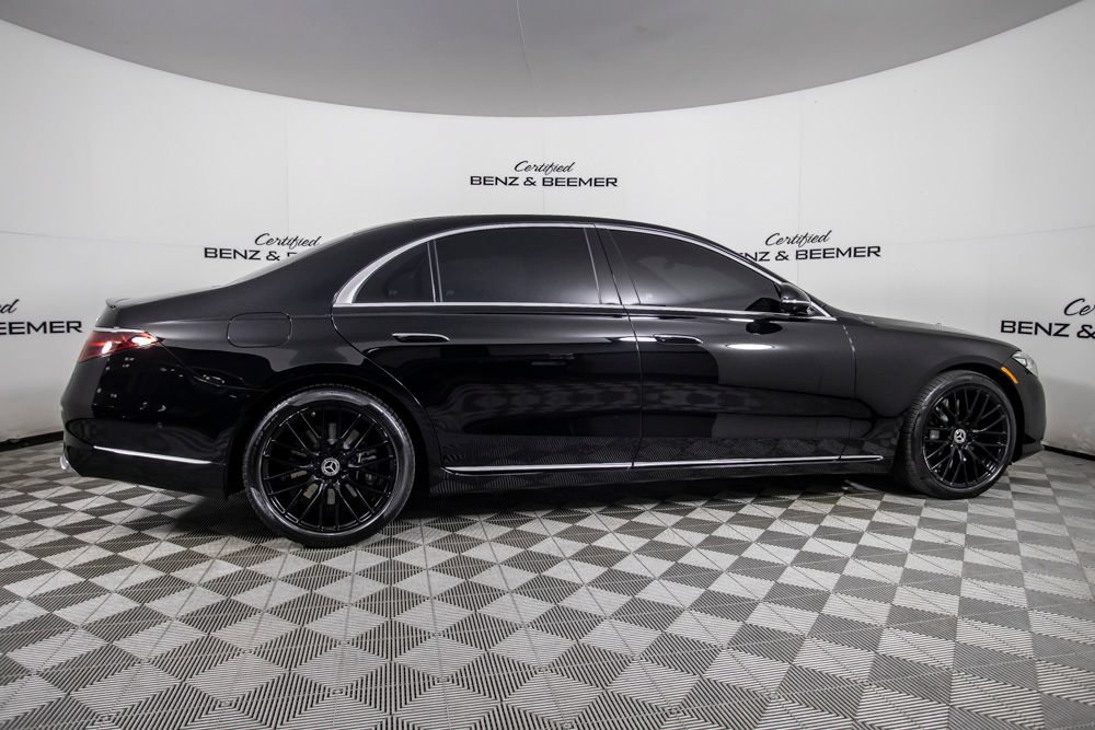 Used 2025 Mercedes-Benz S 580 4MATIC Sedan image 4