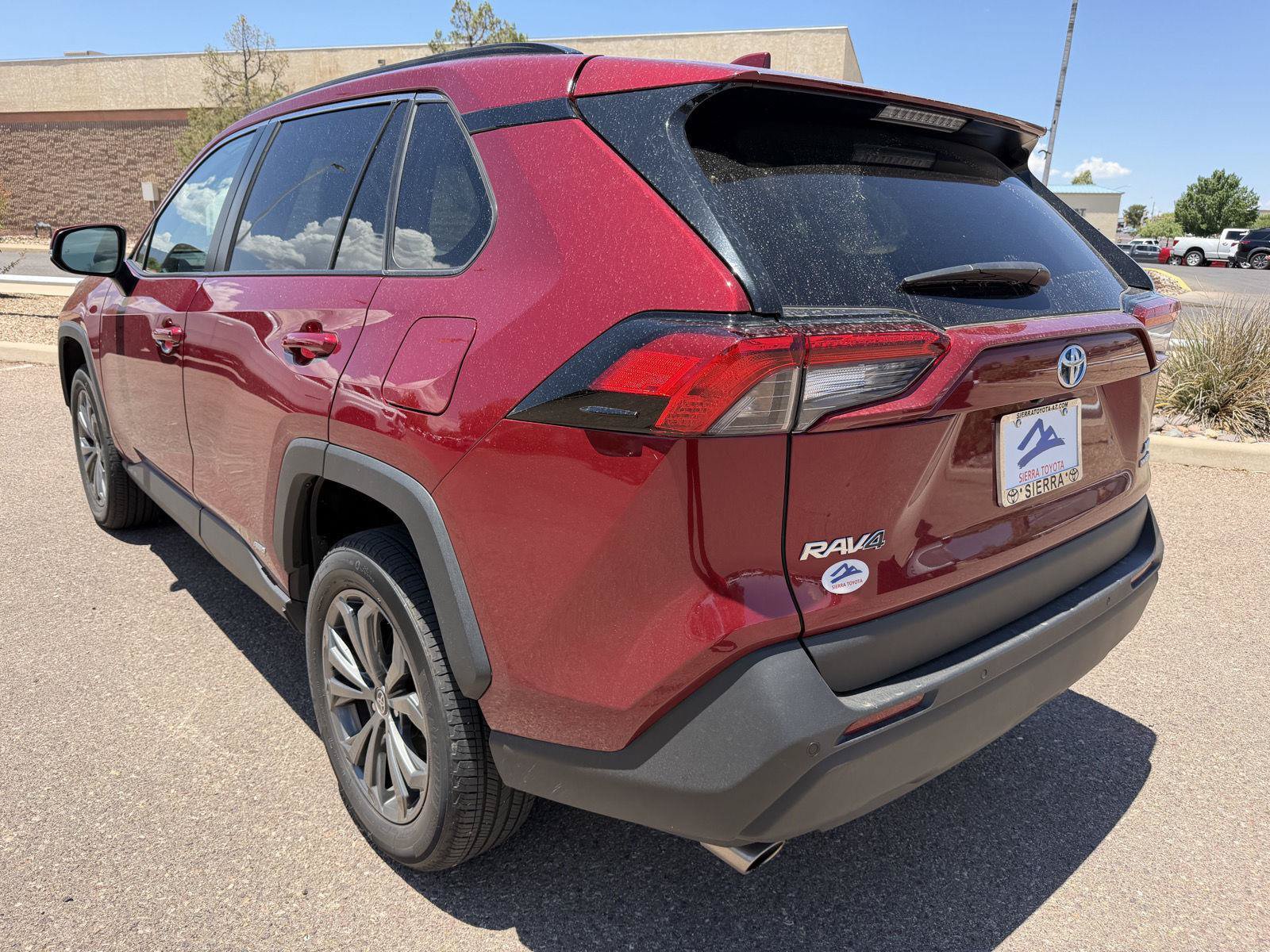 Used 2023 Toyota RAV4 XLE Premium AWD/4WD image 3
