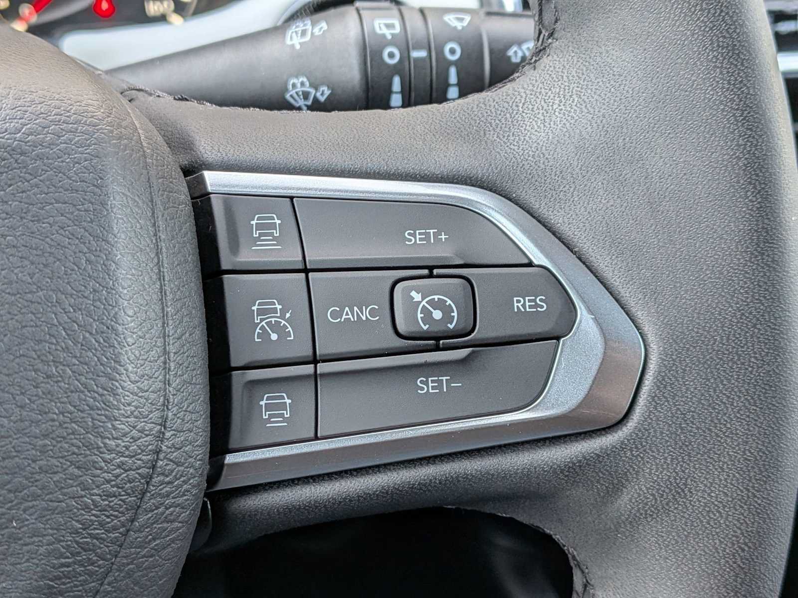 Used 2024 Jeep Compass Limited AWD/4WD image 32