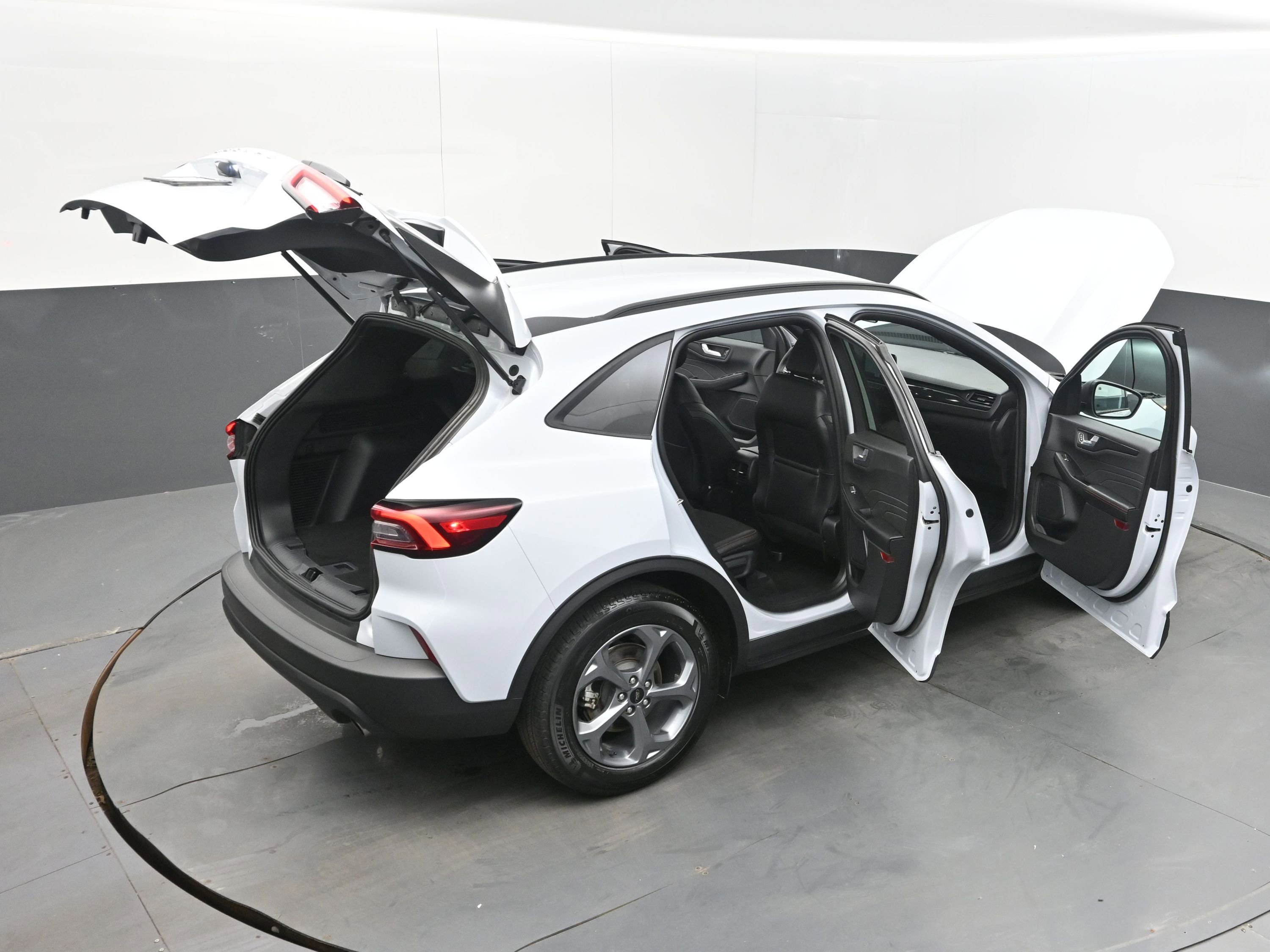 Used 2025 Ford Escape ST-Line image 43