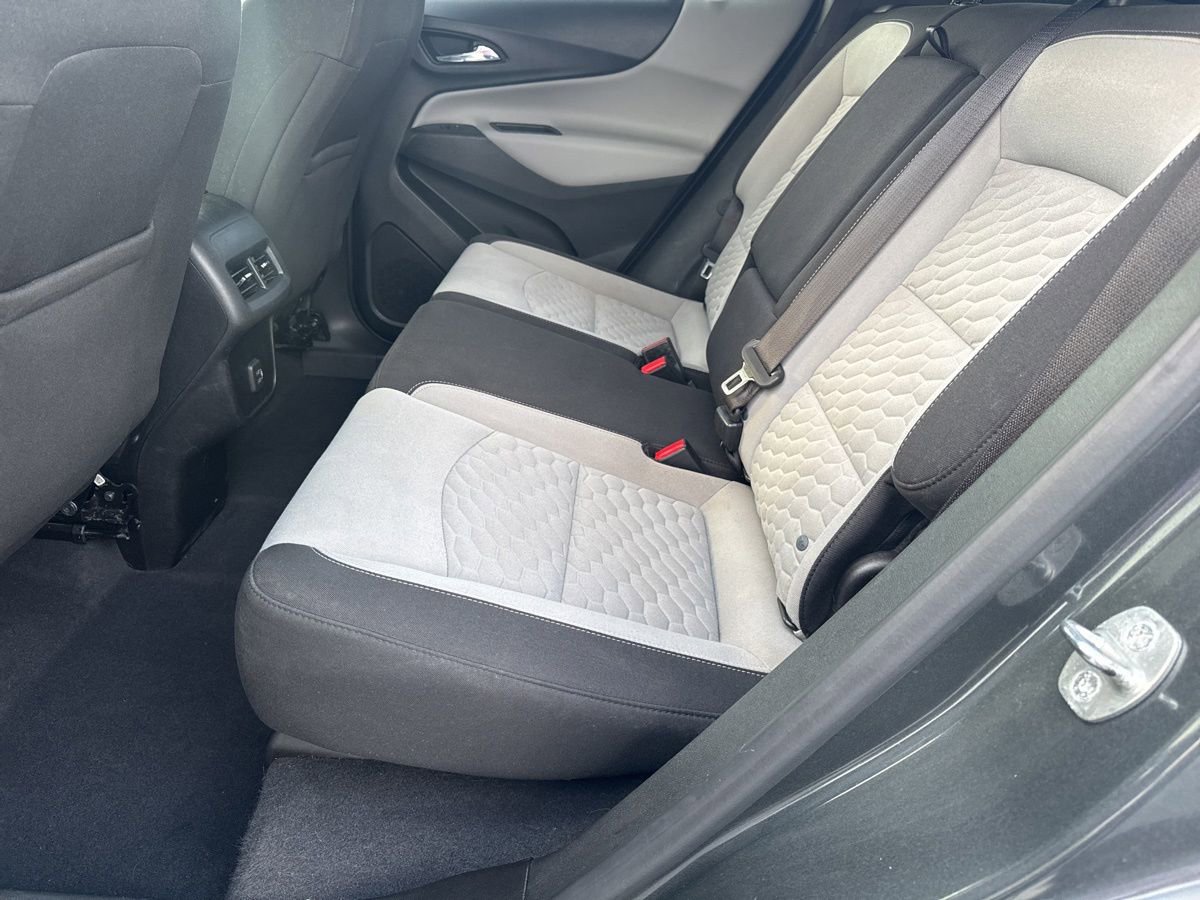 Used 2020 Chevrolet Equinox LT FWD image 32