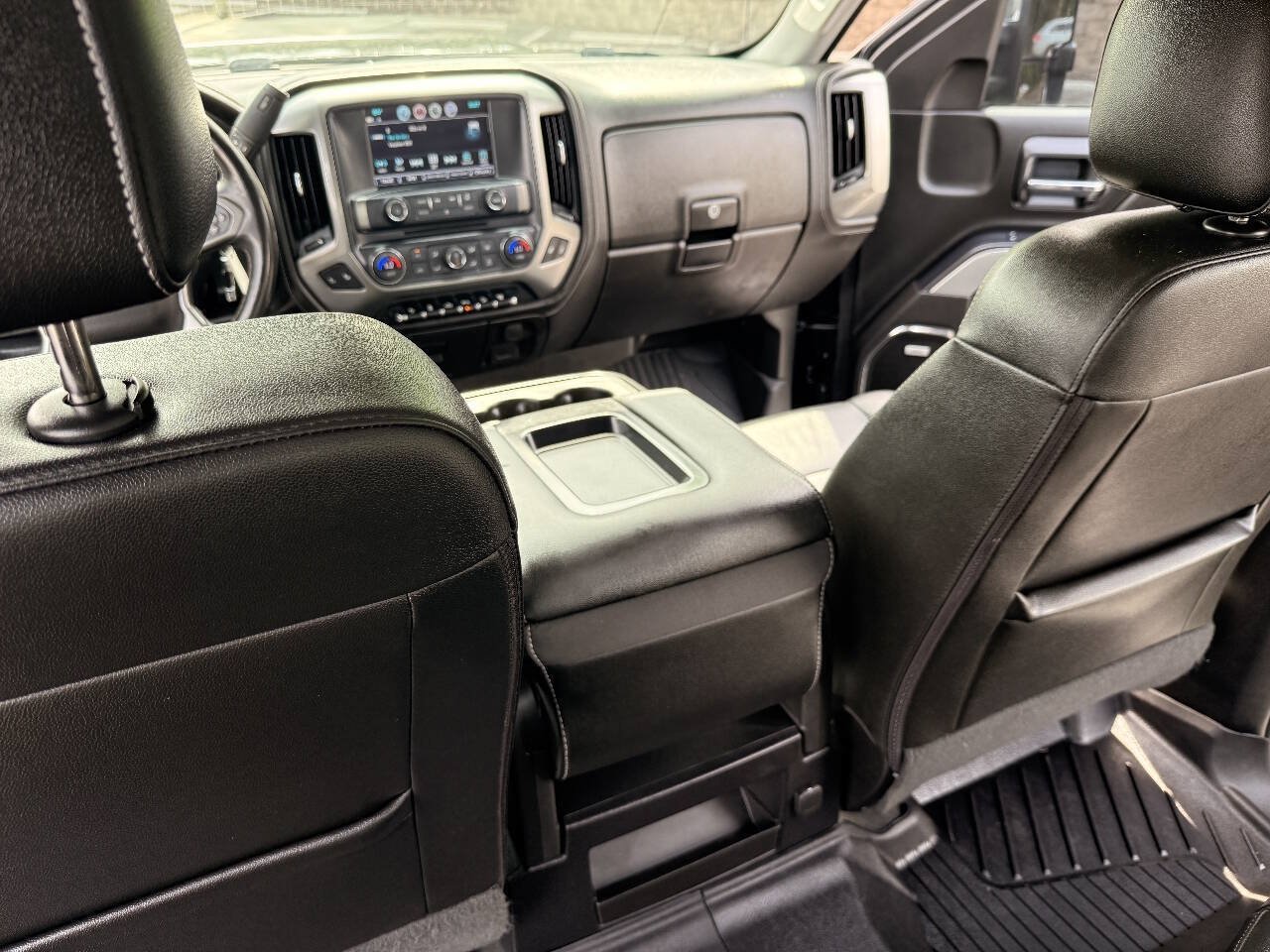 Used 2019 Chevrolet Silverado 2500 LTZ w/ Duramax Plus Package AWD/4WD image 19