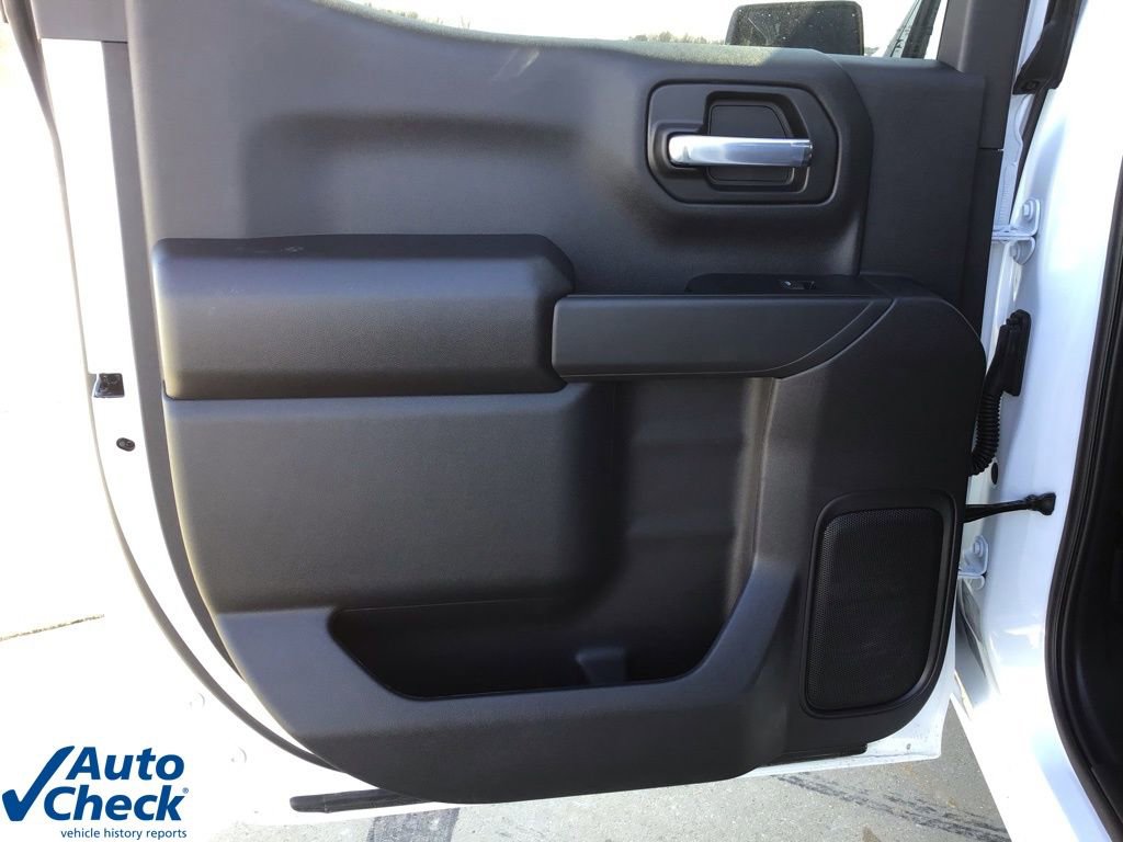 Used 2026 Chevrolet Silverado 1500 Custom Trail Boss w/ Turbomax Blackout Package image 12