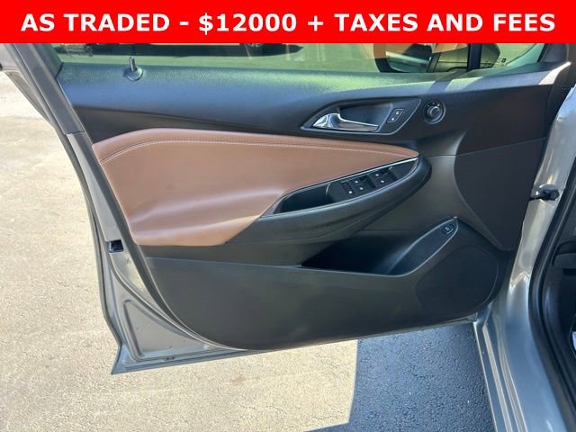 Used 2019 Chevrolet Cruze Premier image 12