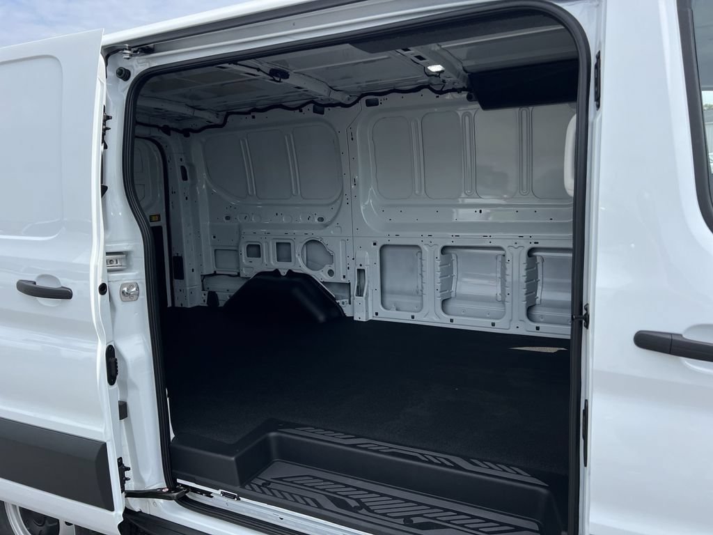 New 2026 Ford Transit 250 Low Roof RWD image 22