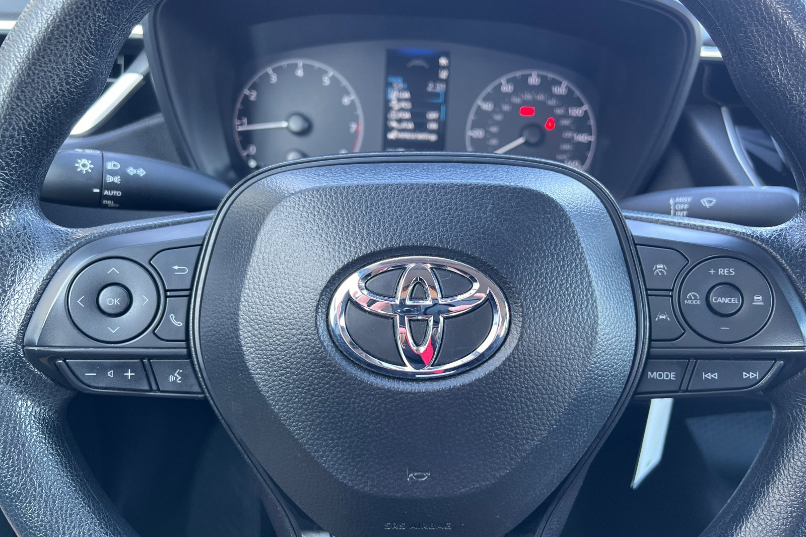 Used 2024 Toyota Corolla LE image 29