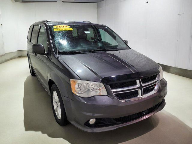 Used 2018 Dodge Grand Caravan SXT image 12
