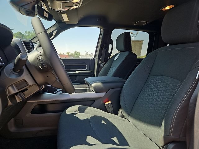 New 2025 RAM 2500 Big Horn AWD/4WD image 15