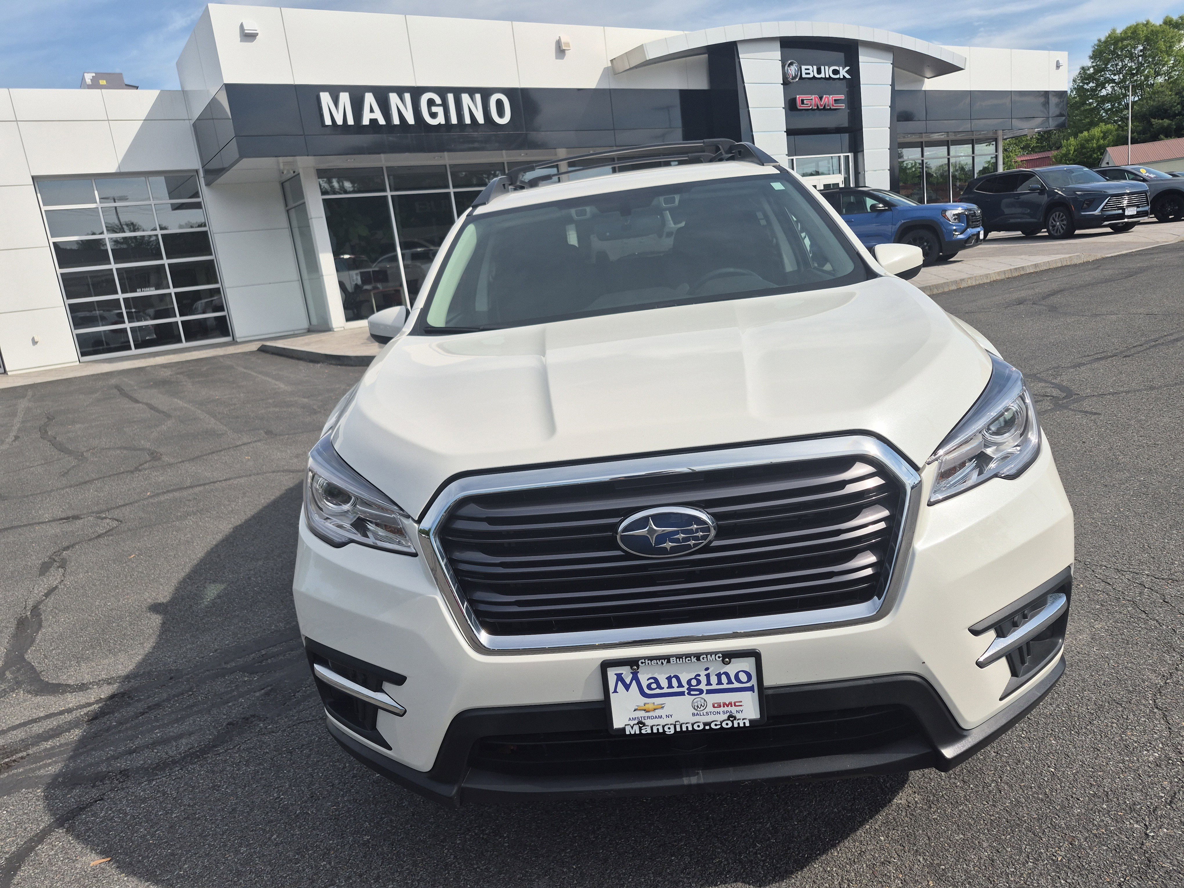 Used 2022 Subaru Ascent Premium w/ Convenience Package AWD/4WD image 9