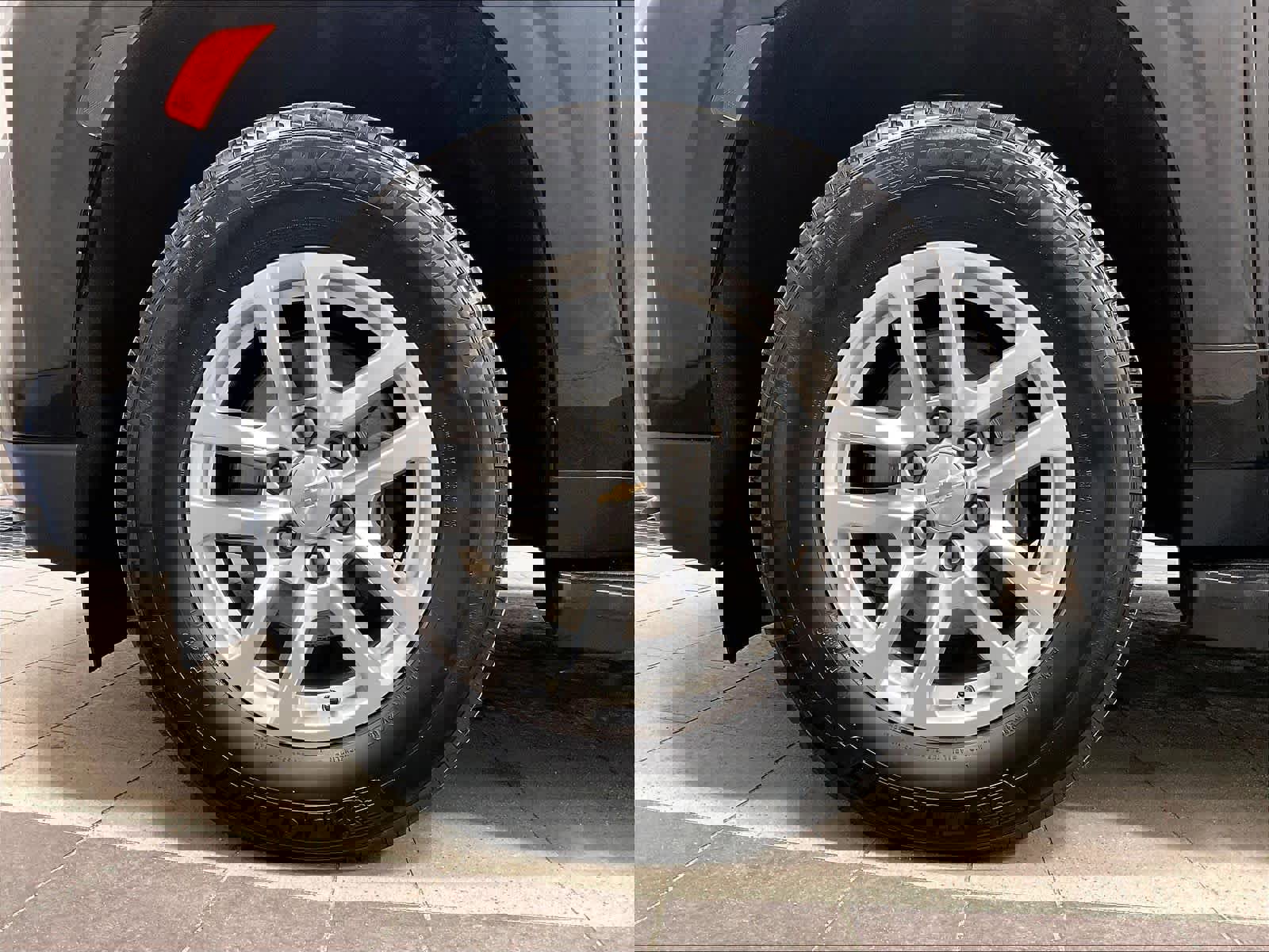 Used 2024 Chevrolet Tahoe LT image 7