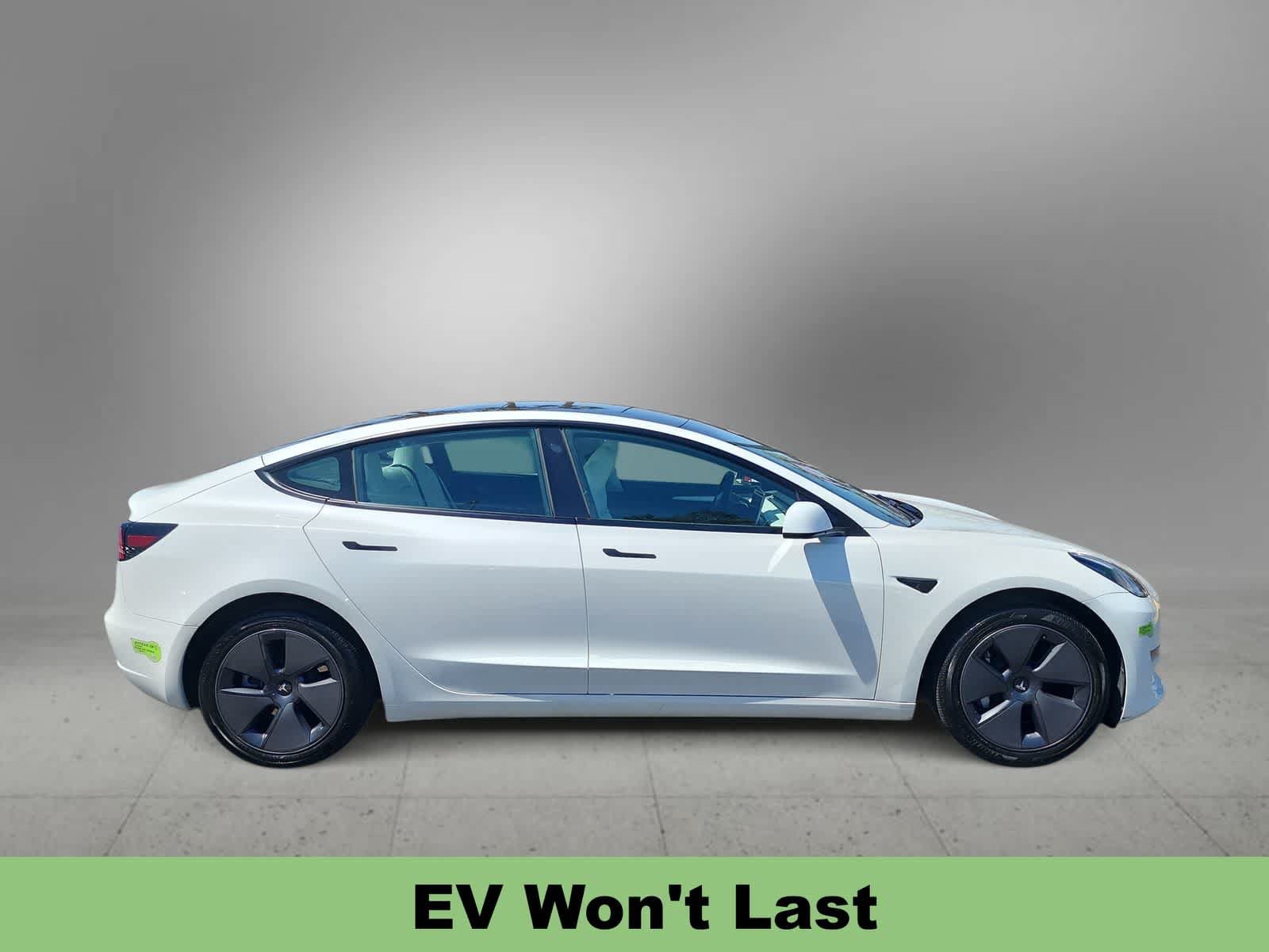 Used 2023 Tesla Model 3 Standard Range RWD image 9