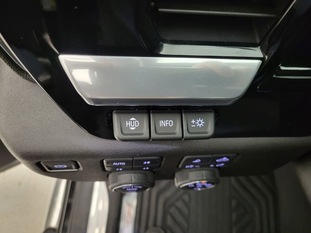 Used 2025 Chevrolet Silverado 1500 LTZ w/ LTZ Premium Package image 5