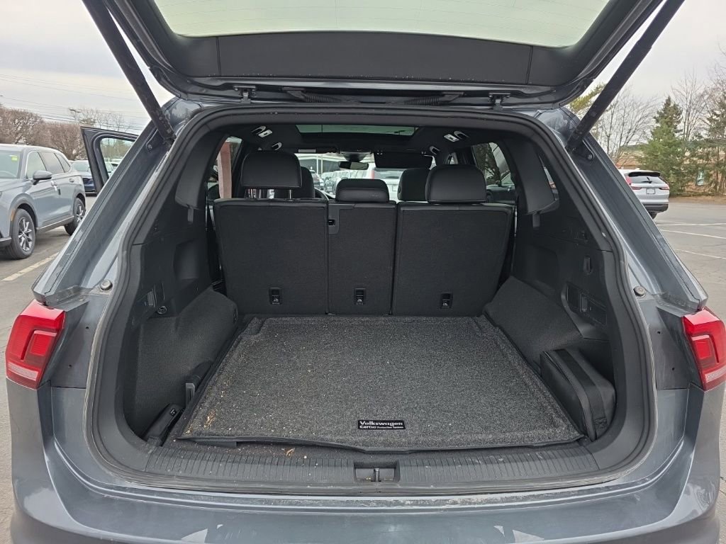 Used 2024 Volkswagen Tiguan SE R-Line image 24