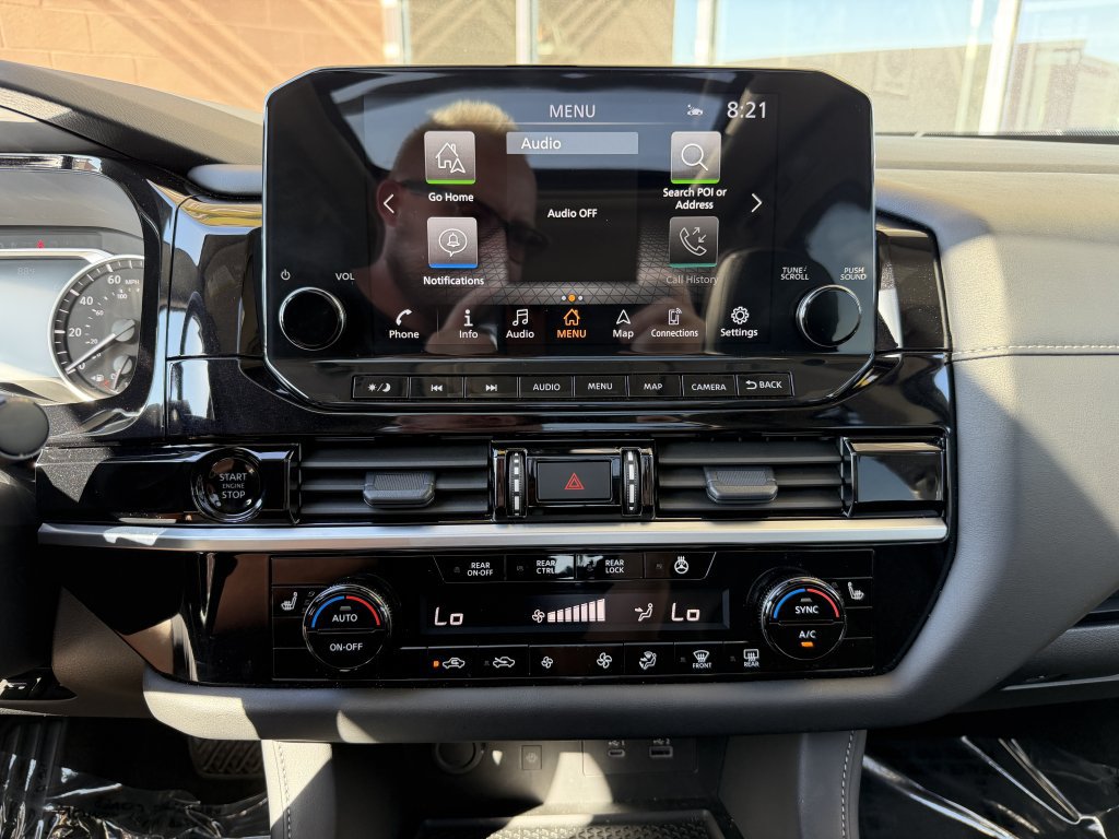 Used 2025 Nissan Pathfinder SL w/ SL Premium Package FWD image 20