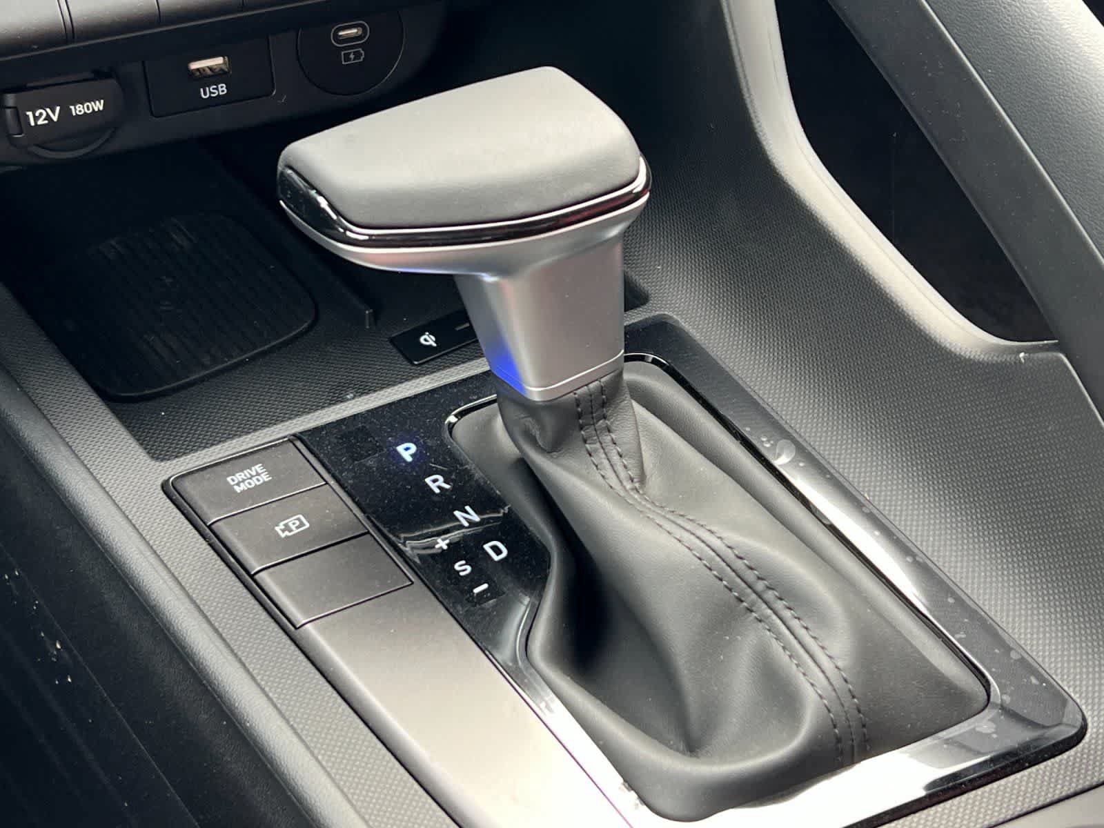 New 2026 Hyundai Elantra Sport FWD image 21