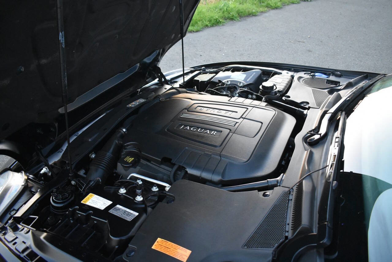 Used 2011 Jaguar XK Coupe image 64