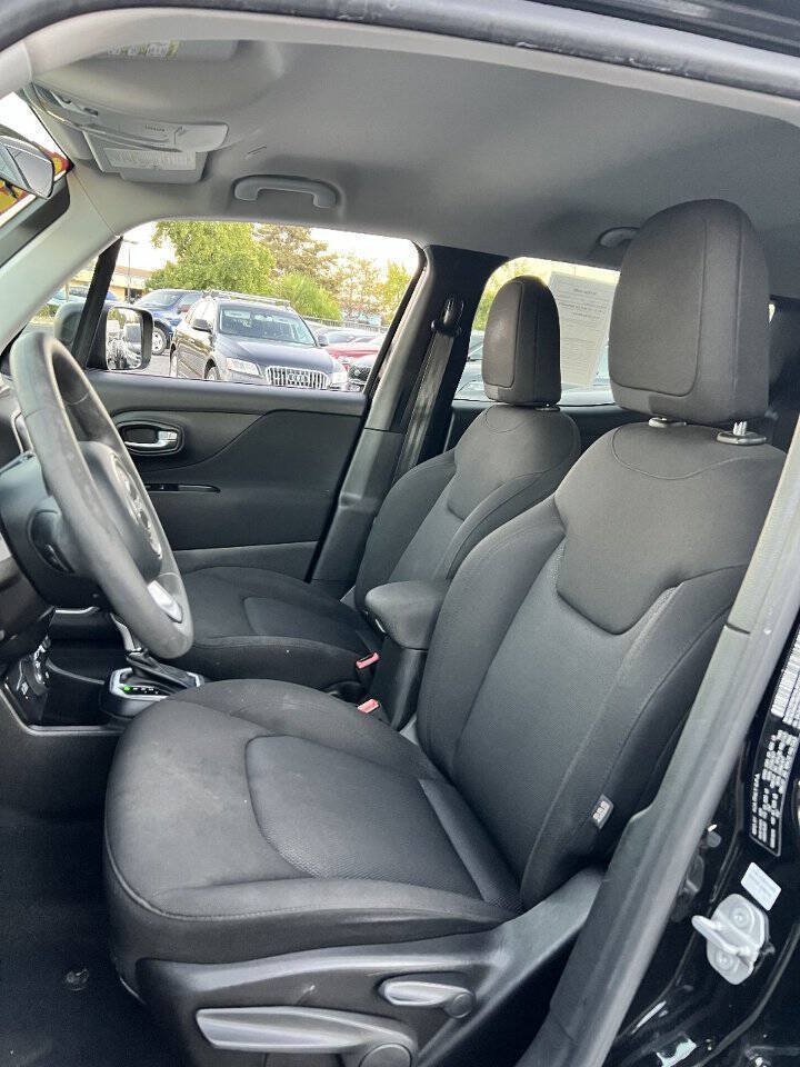 Used 2020 Jeep Renegade Sport w/ Sport Appearance Group AWD/4WD image 8