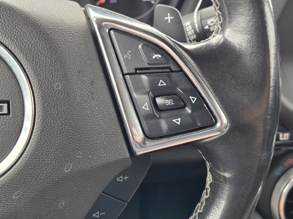 Used 2023 Chevrolet Camaro LT RWD image 31