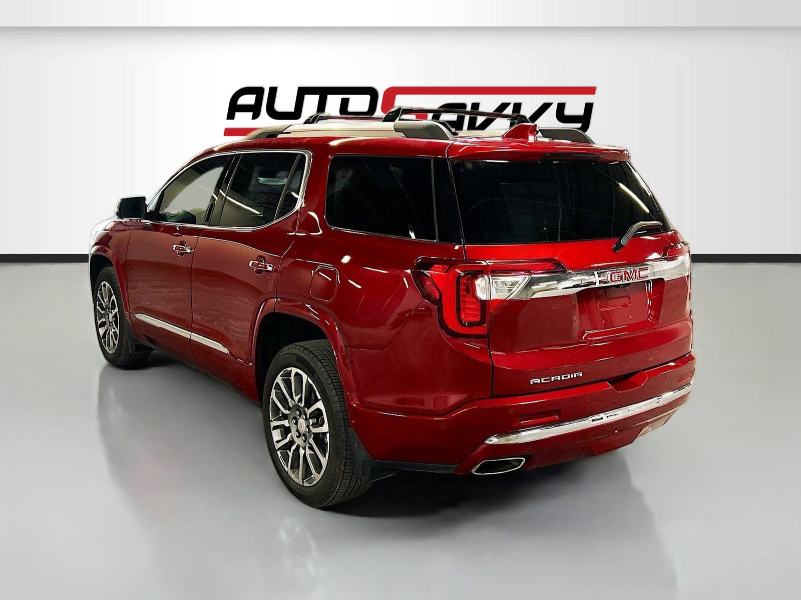 Used 2023 GMC Acadia Denali w/ Denali Technology Package AWD/4WD image 5
