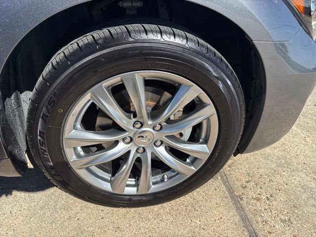 Used 2019 INFINITI Q70 Luxe image 6
