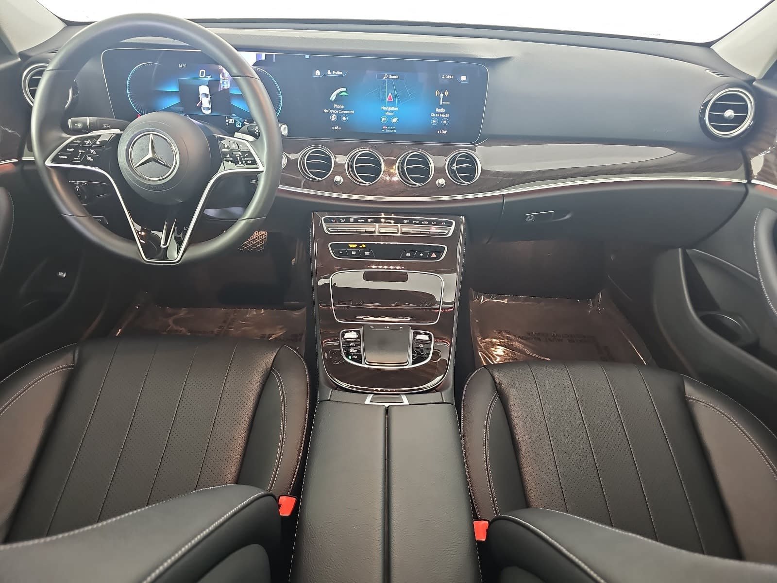 Used 2023 Mercedes-Benz E 350 Sedan image 11