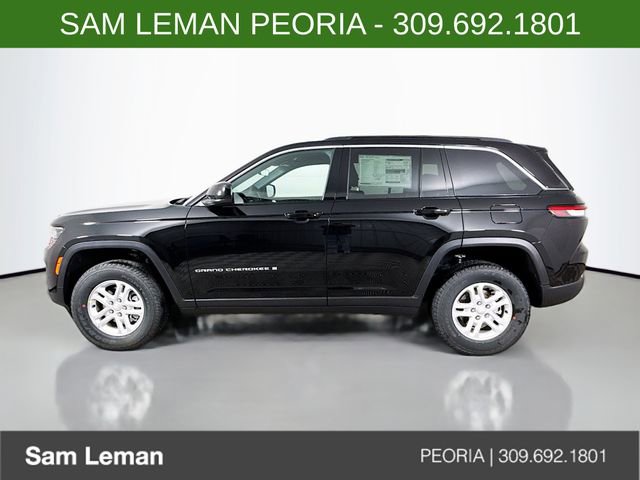 New 2025 Jeep Grand Cherokee Laredo image 4