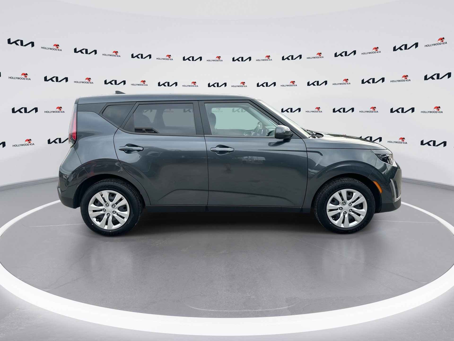 Certified 2023 Kia Soul LX FWD image 9