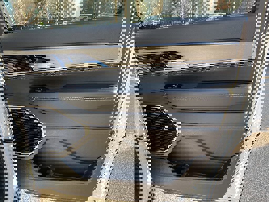 New 2026 Jeep Grand Wagoneer Limited w/ Premium Group II image 12