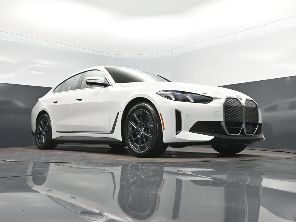New 2026 BMW i4 eDrive40 w/ Premium Package RWD image 44