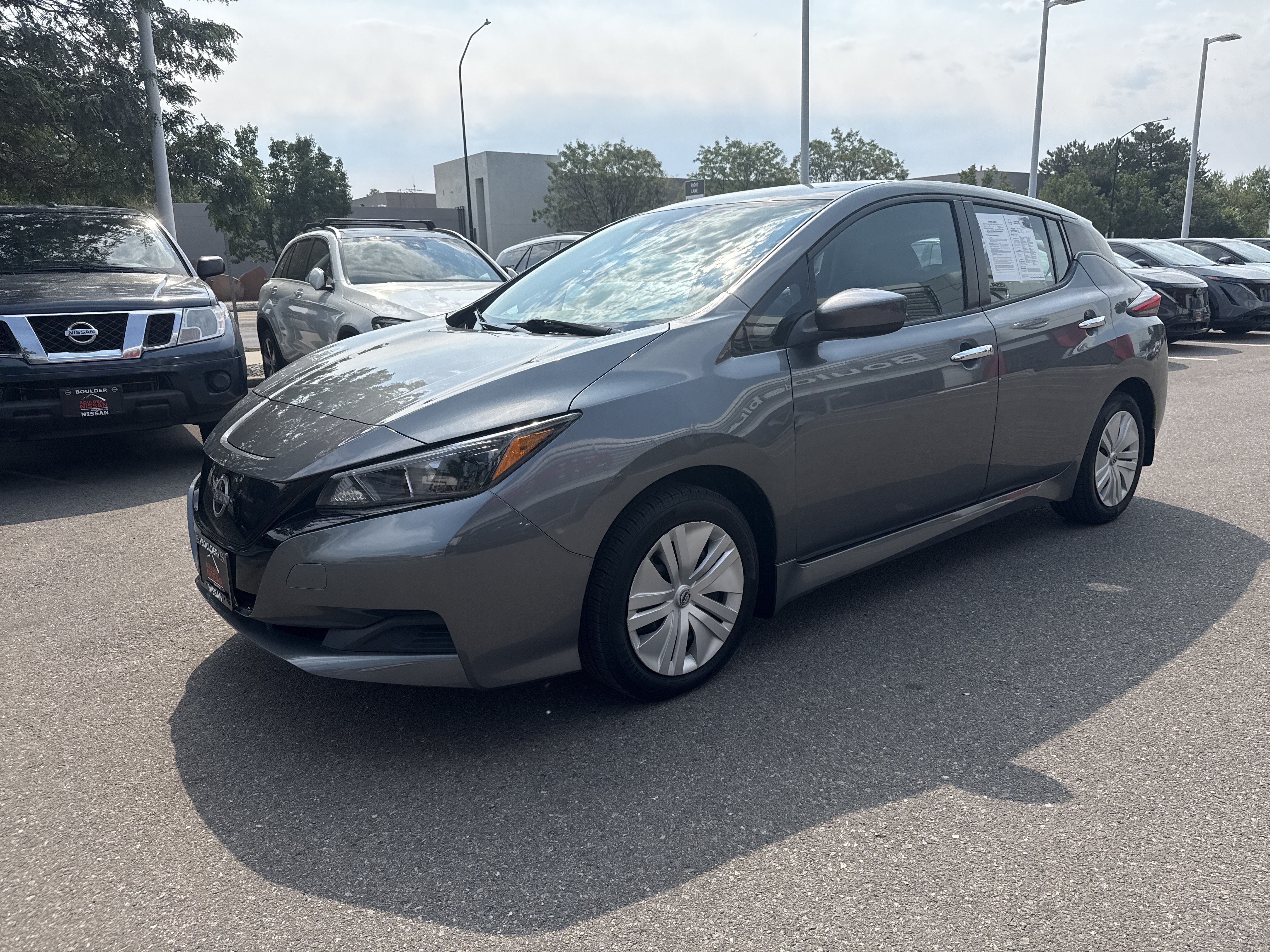 Certified 2025 Nissan Leaf S FWD image 5