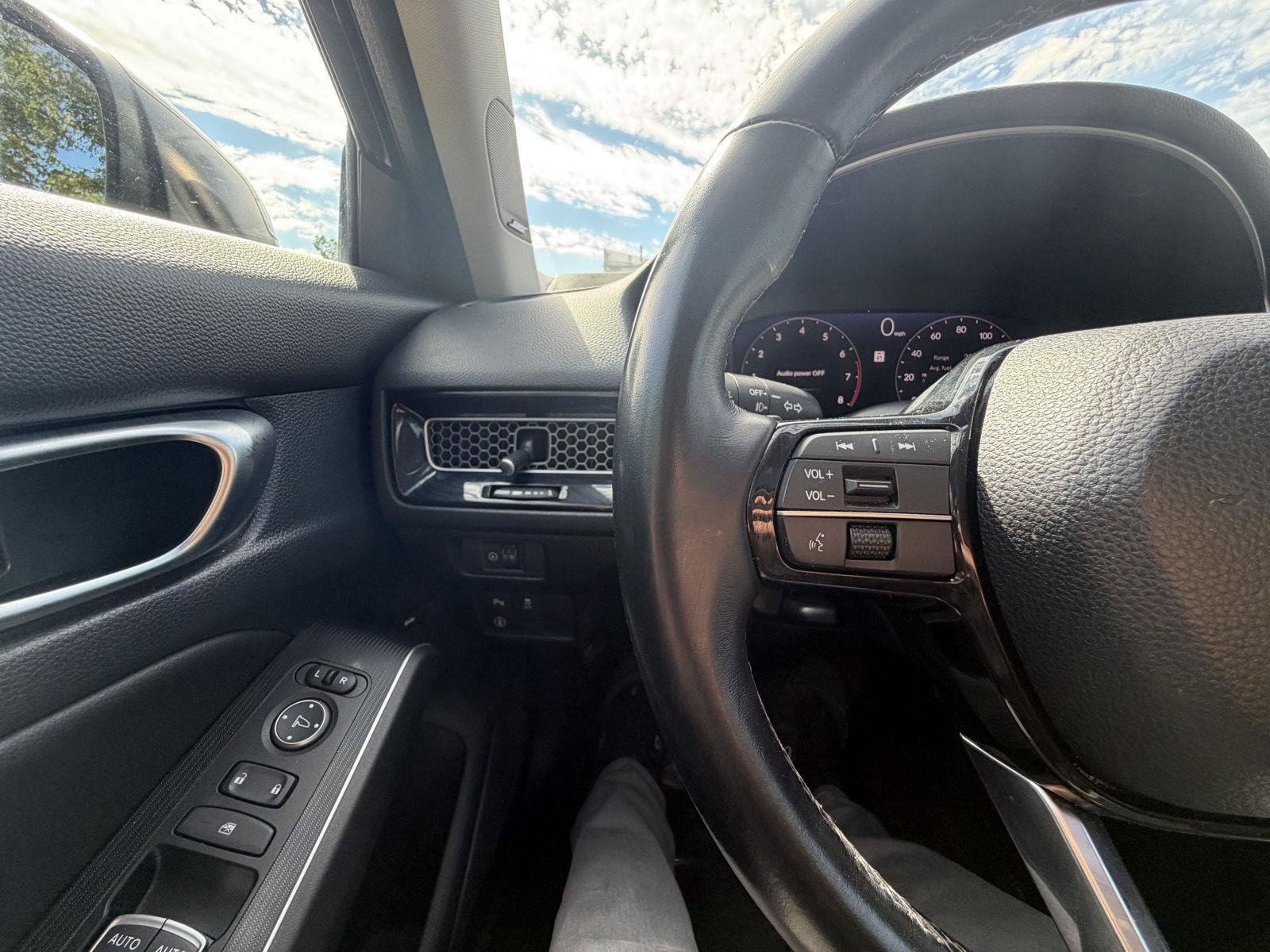 Used 2022 Honda Civic Touring image 14